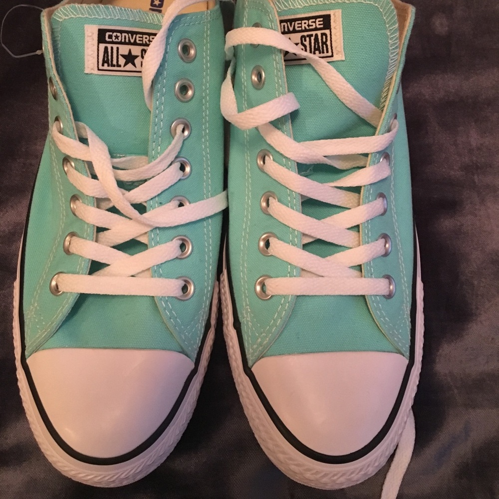 Brand new Converse size 10 men/12 women